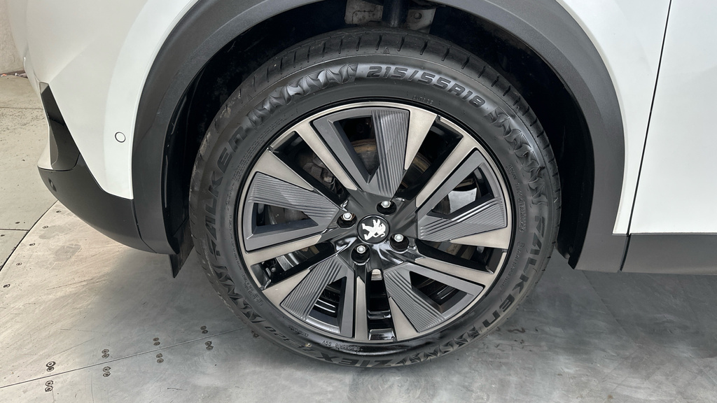Peugeot e-2008 100Kw Gt Line 50Kwh Black #27