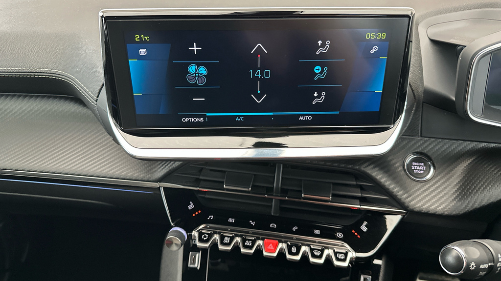 Peugeot e-2008 100Kw Gt Line 50Kwh Black #16