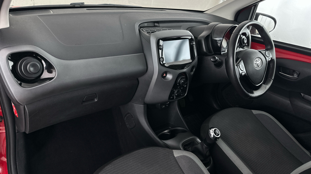 Toyota Aygo X X-play Red #9