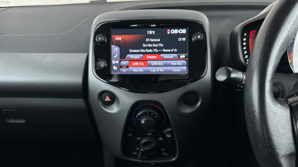 Toyota Aygo X X-play Red #13