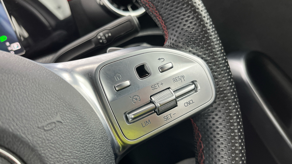 Mercedes-Benz A Class A180 Amg Line Premium White #10