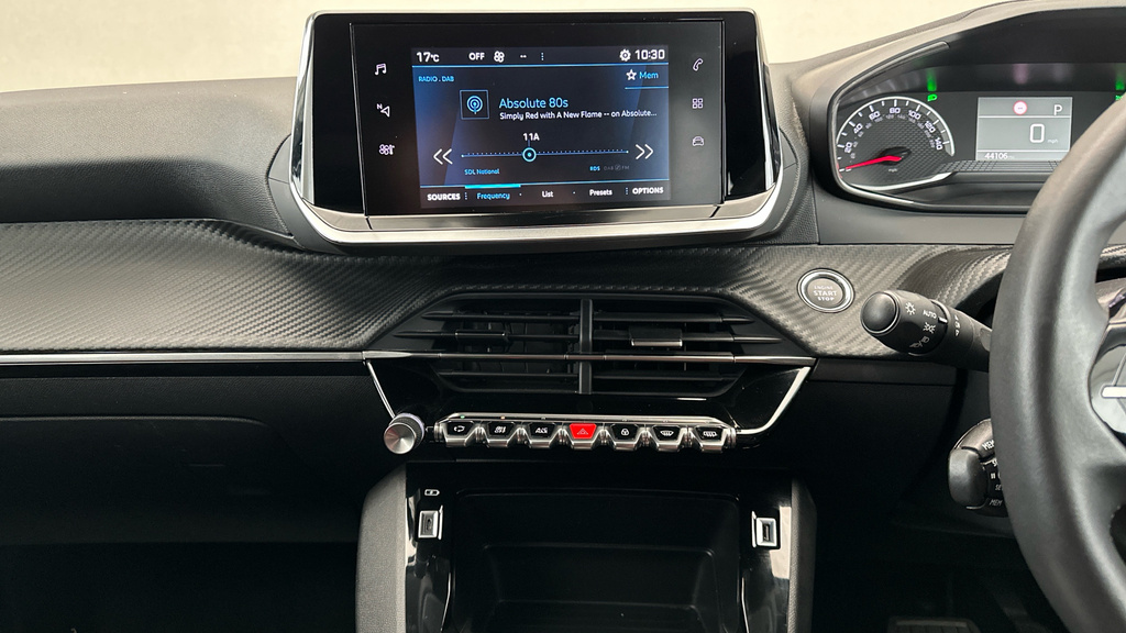 Peugeot 208 1.2 Puretech 100 Active Premium Eat8 Grey #17