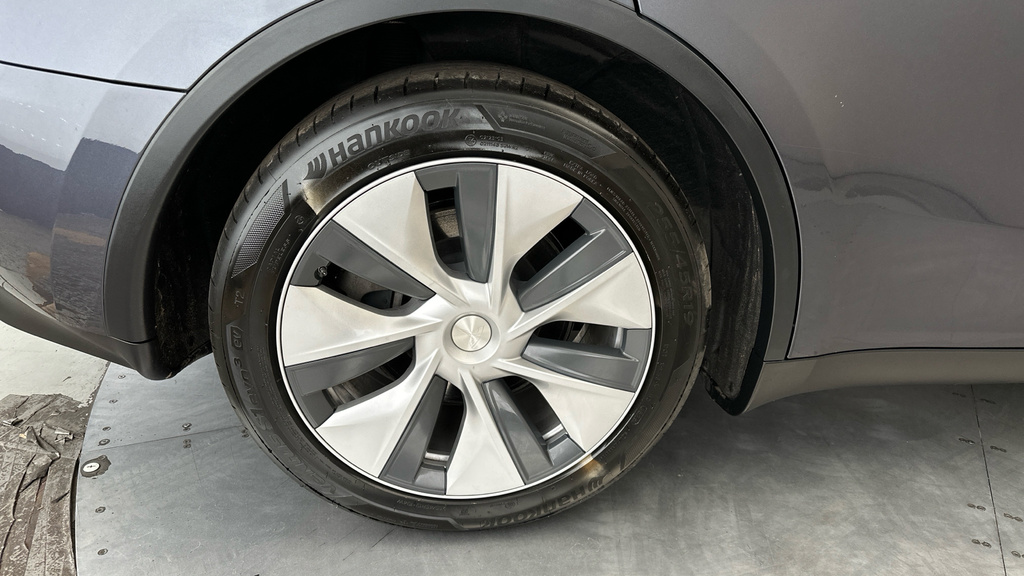 Tesla Model Y Suv Rwd 346 Ps - Heated Steeri Grey #24