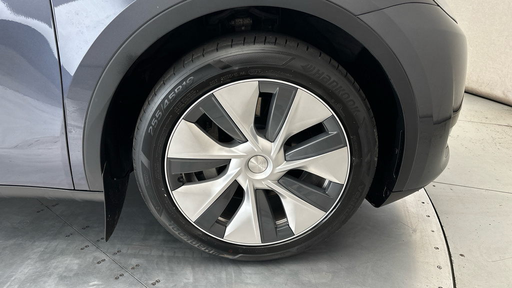 Tesla Model Y Suv Rwd 346 Ps - Heated Steeri Grey #25