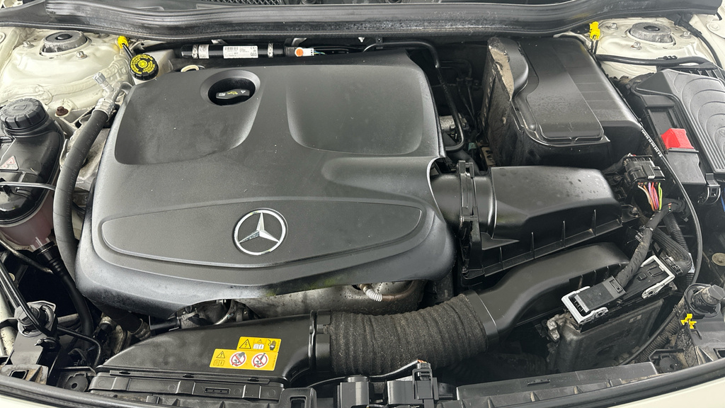 Mercedes-Benz A Class 200 D Amg Line- Low Mileage, Sat-nav Reversing C Silver #22