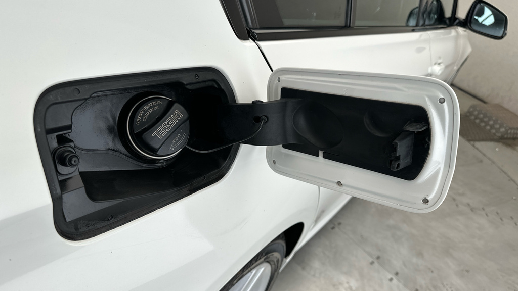 BMW 3 Series 320D Sport Touring White #26