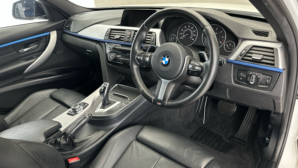 BMW 3 Series 320D Sport Touring White #10