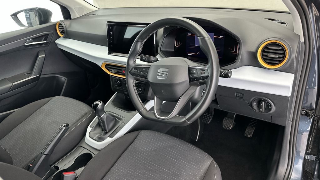 Seat Arona Suv Ecotsi Fr Sport Black #11
