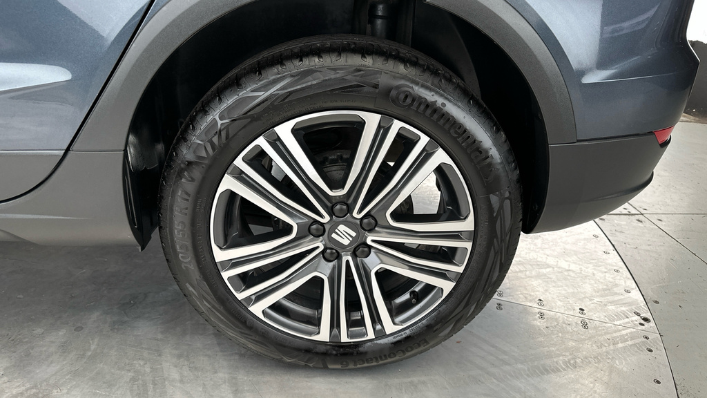 Seat Arona Suv Ecotsi Fr Sport Black #25