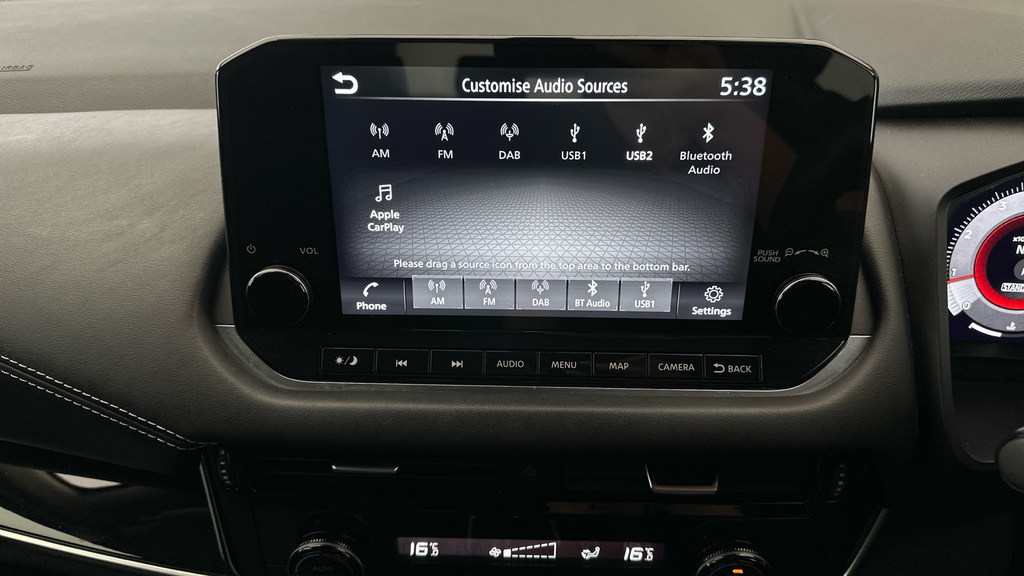 Nissan Qashqai Tekna Black #18