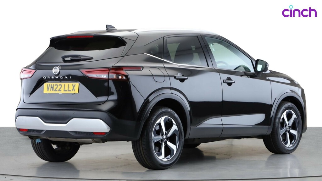 Nissan Qashqai Tekna Black #3