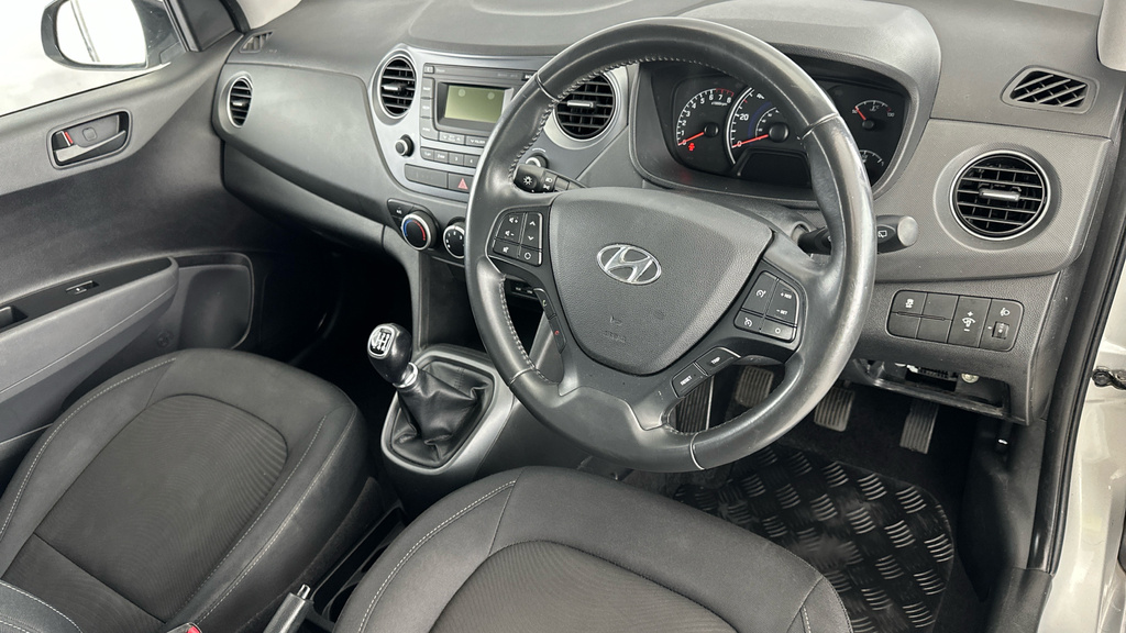 Hyundai I10 Se 1.2 87Ps Black #9
