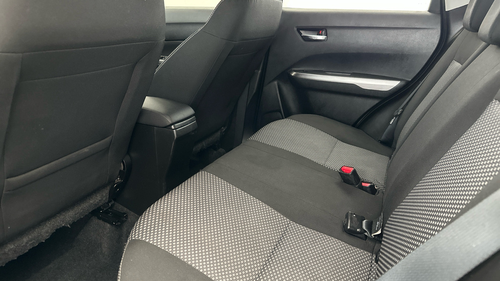Suzuki Vitara 1.0 Boosterjet Sz-t Allgrip White #18