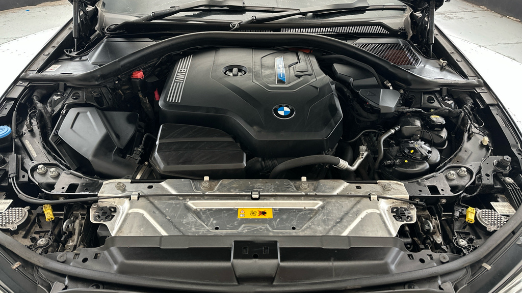 BMW 3 Series 330E M Sport Saloon #27