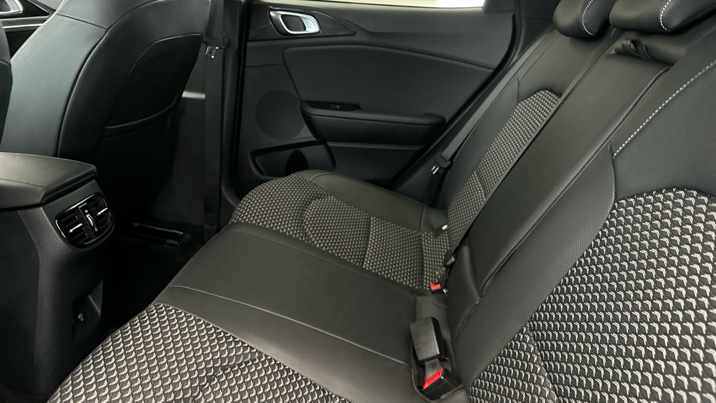 Kia Xceed 1.5 T-gdi Gt-line Euro 6 Ss Silver #21