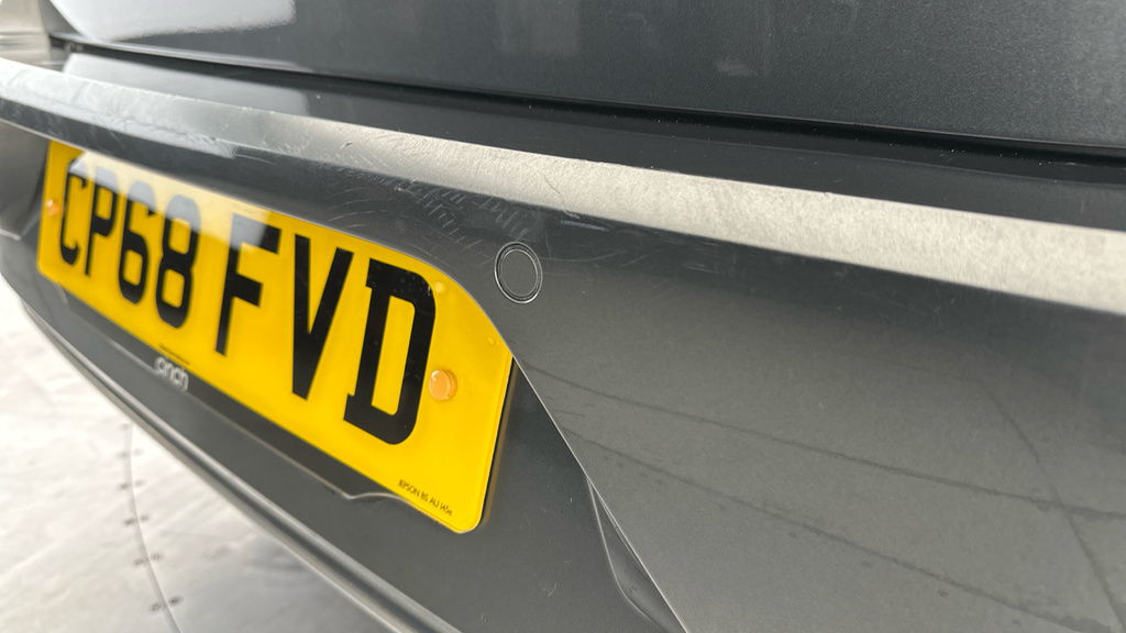Volkswagen Golf 1.5 Gt Tsi Evo Dsg 148 Bhp Silver #4
