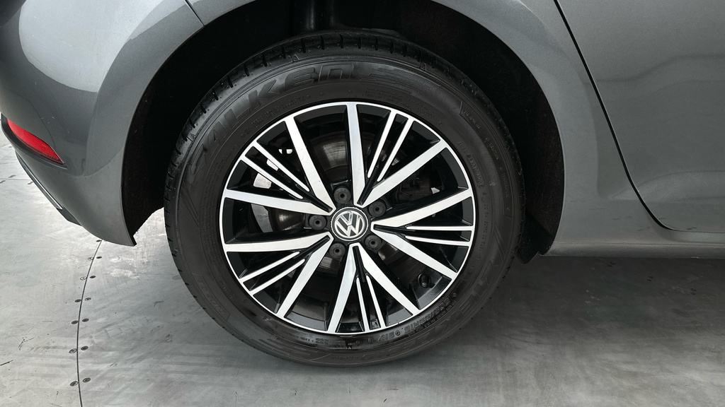 Volkswagen Golf 1.5 Gt Tsi Evo Dsg 148 Bhp Silver #26