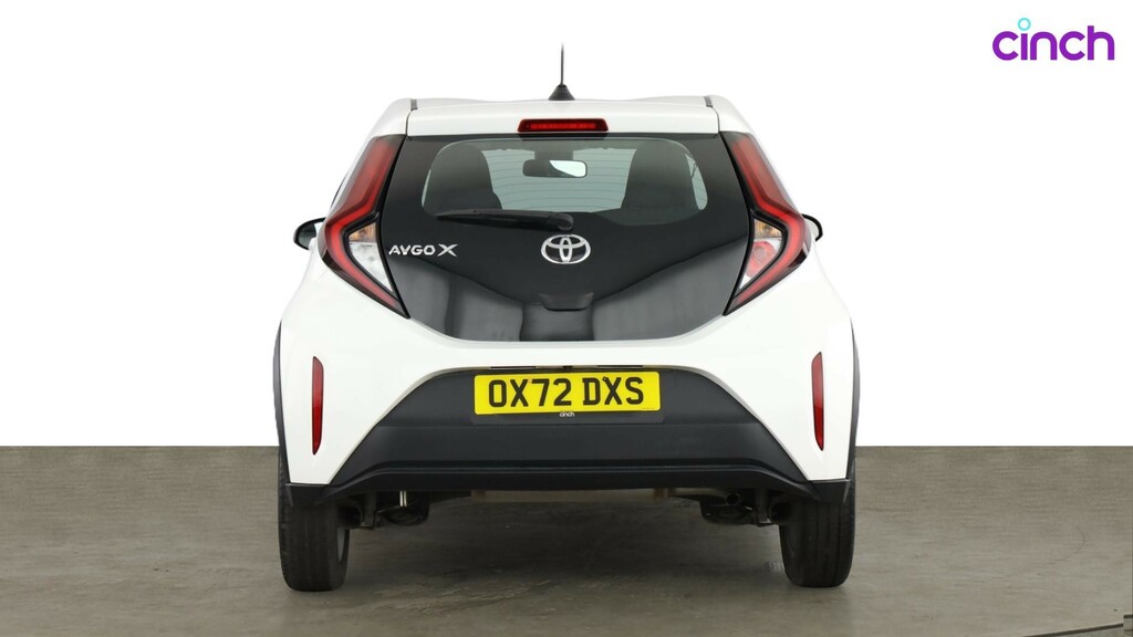 Toyota Aygo X Edge Parking Pack White #4