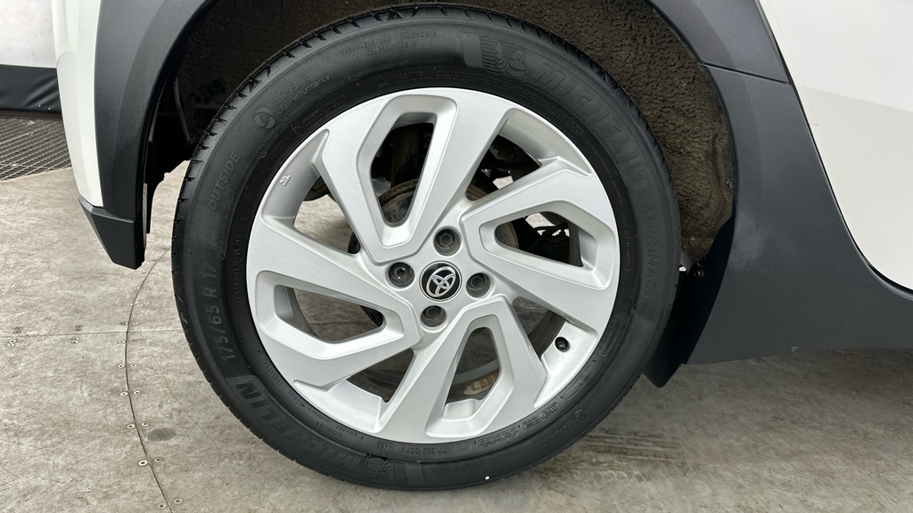 Toyota Aygo X Edge Parking Pack White #22