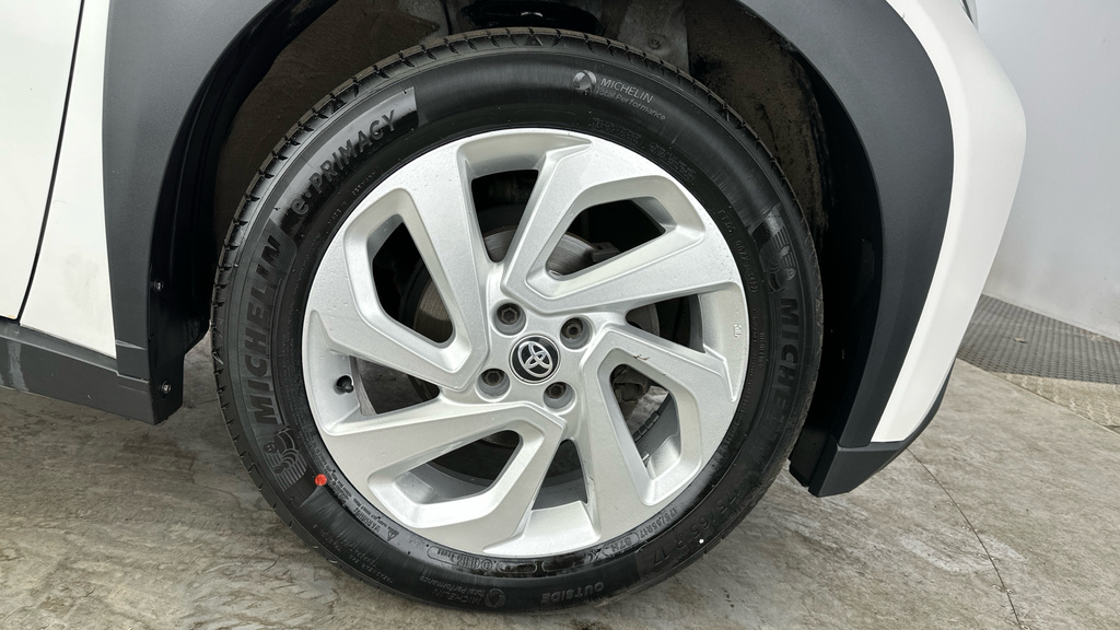 Toyota Aygo X Edge Parking Pack White #23