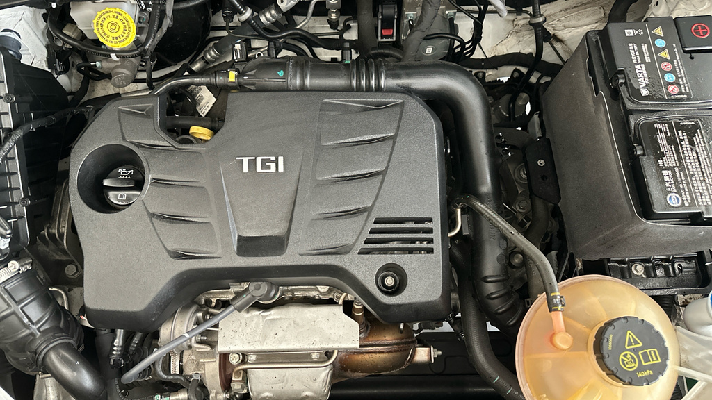 MG HS 1.5 T-gdi 16.6 Kwh Trophy Euro 6 Ss Black #22