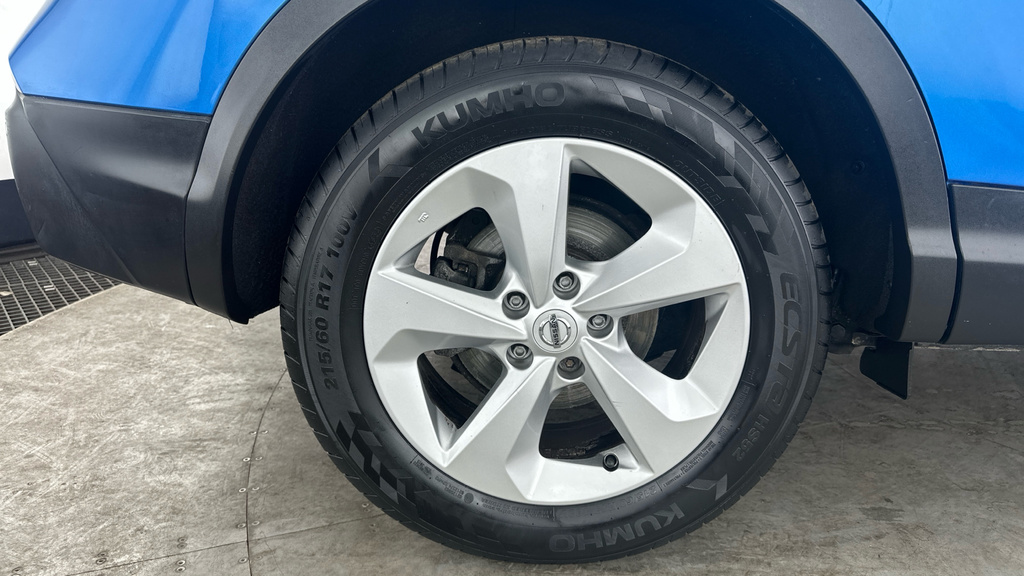 Nissan Qashqai Acenta Premium Black #25