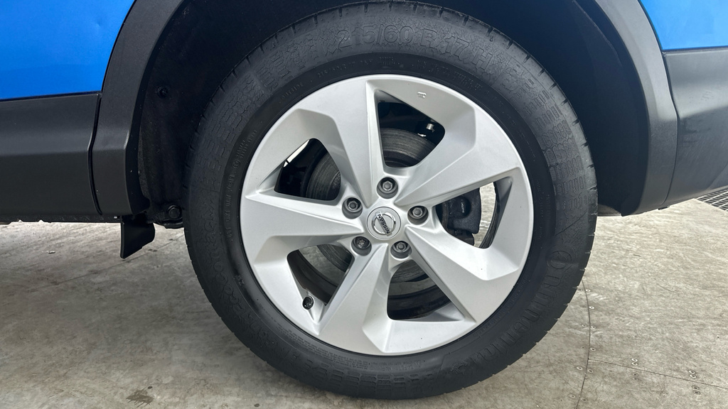 Nissan Qashqai Acenta Premium Black #24