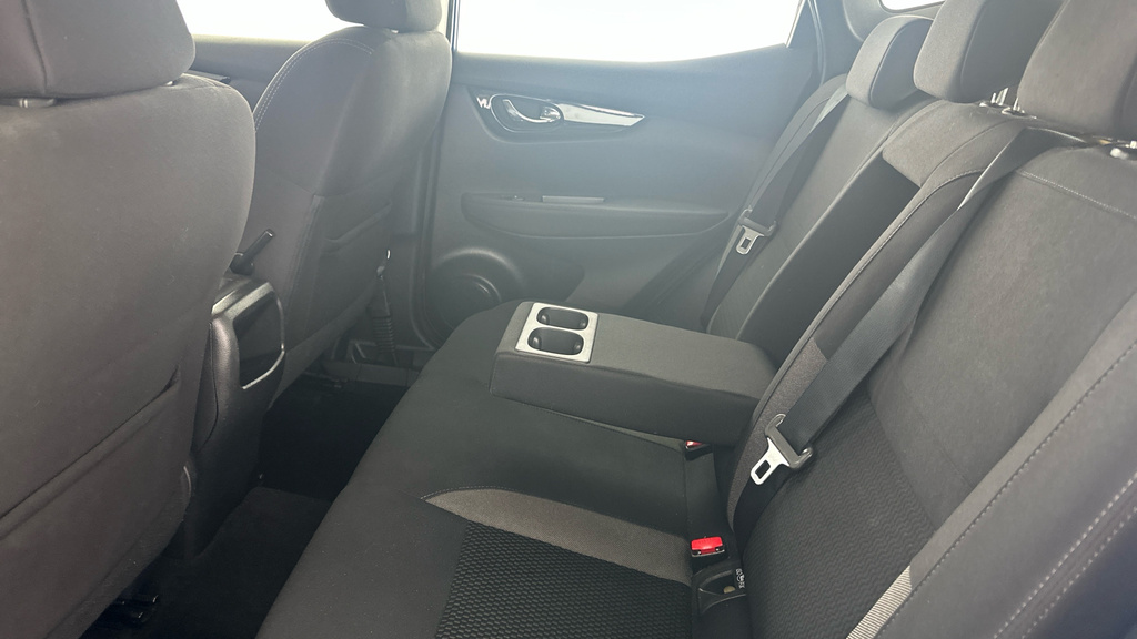 Nissan Qashqai Acenta Premium Black #20