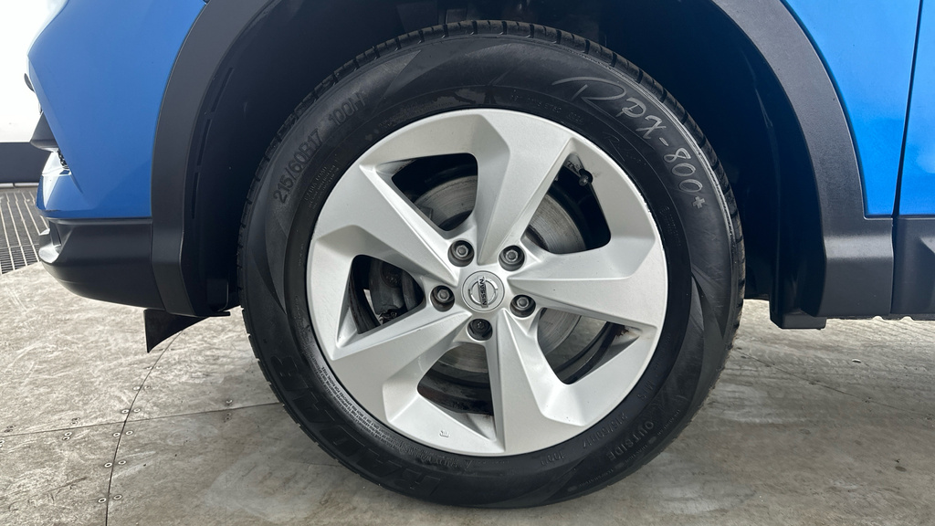Nissan Qashqai Acenta Premium Black #23