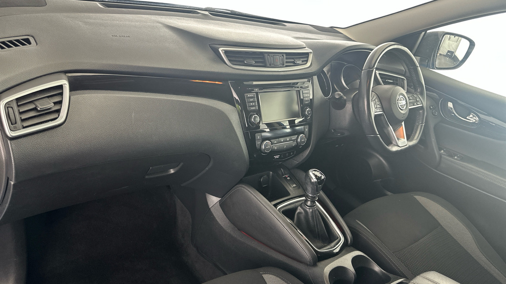 Nissan Qashqai Acenta Premium Black #10