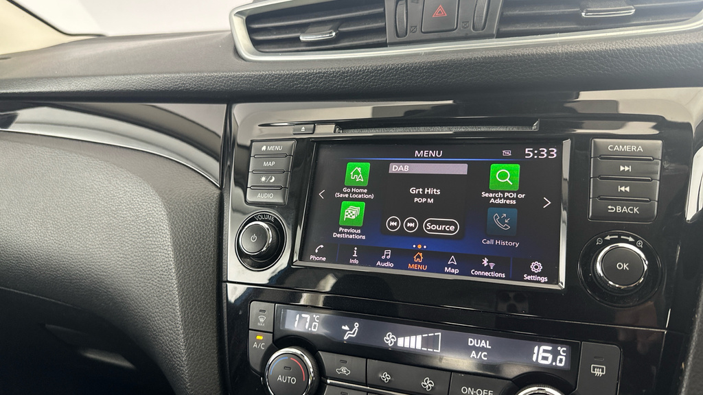 Nissan Qashqai Acenta Premium Black #17