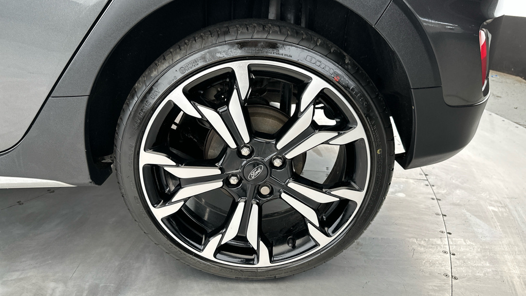 Ford Fiesta Fiesta St-3 T Black #23