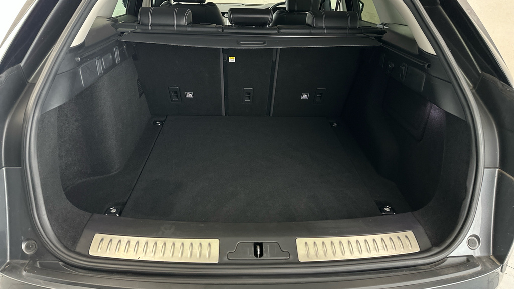 Land Rover Range Rover Velar 5.0 P550 Dynamic Edition Black #25