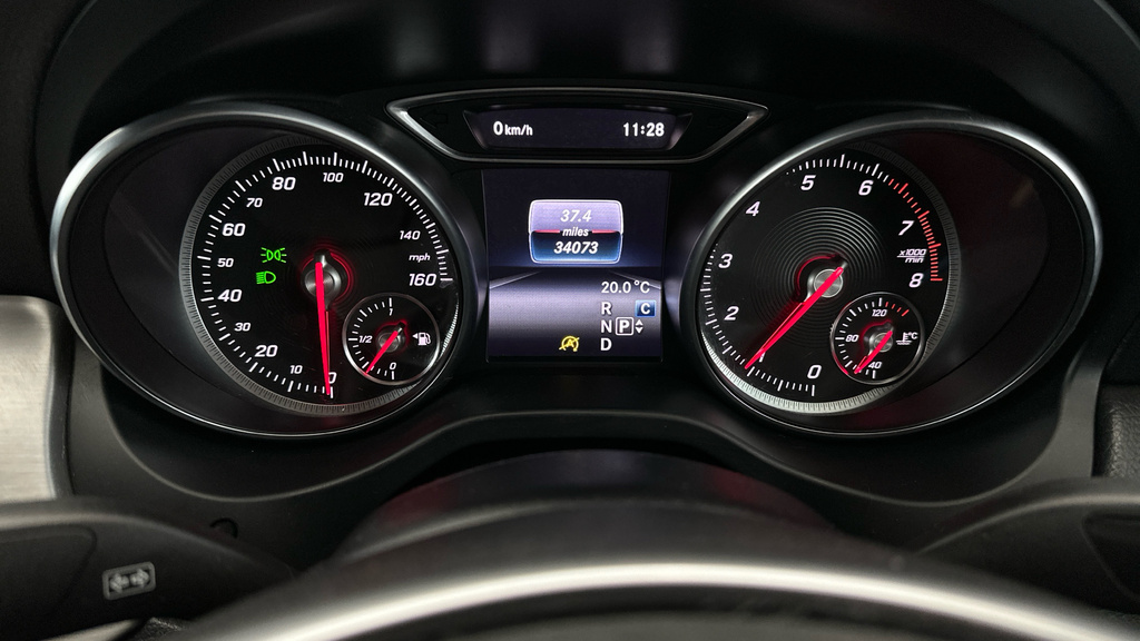 Mercedes-Benz CLA Class Cla 180 Amg Line Edition White #17