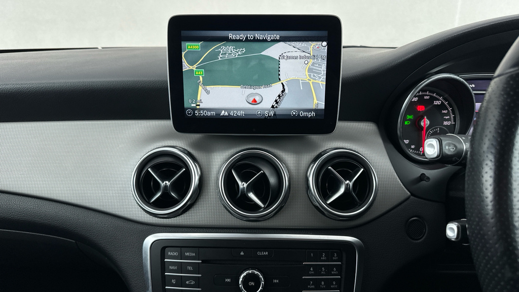 Mercedes-Benz GLA Class 1.6 Gla 180 Amg Line Edition 121 Bhp Black #15