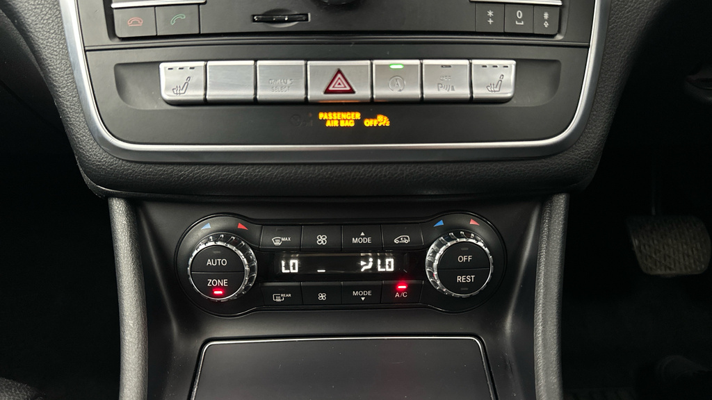 Mercedes-Benz GLA Class 1.6 Gla 180 Amg Line Edition 121 Bhp Black #16