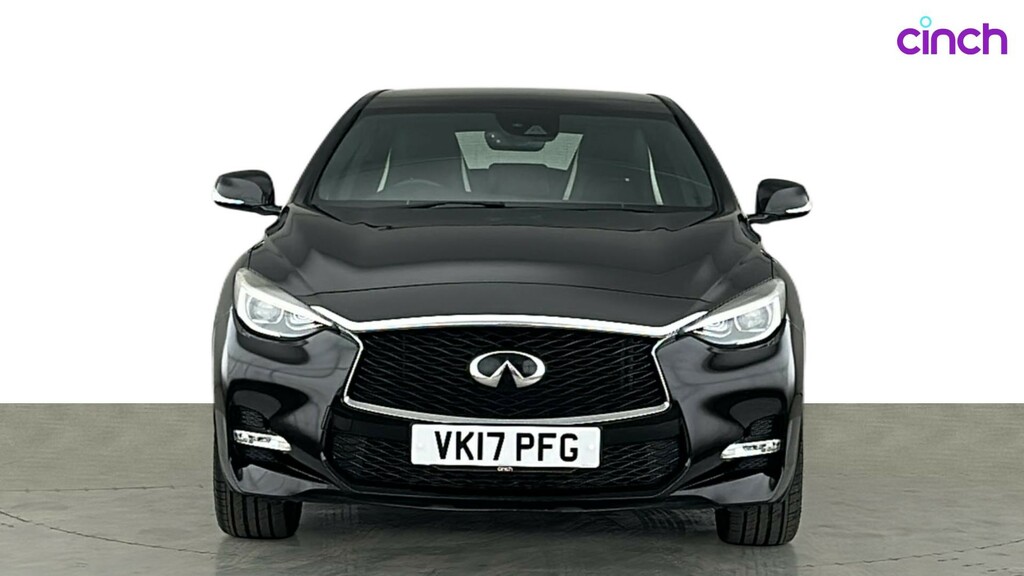 Infiniti Q30 1.5D Premium Dct Black #9