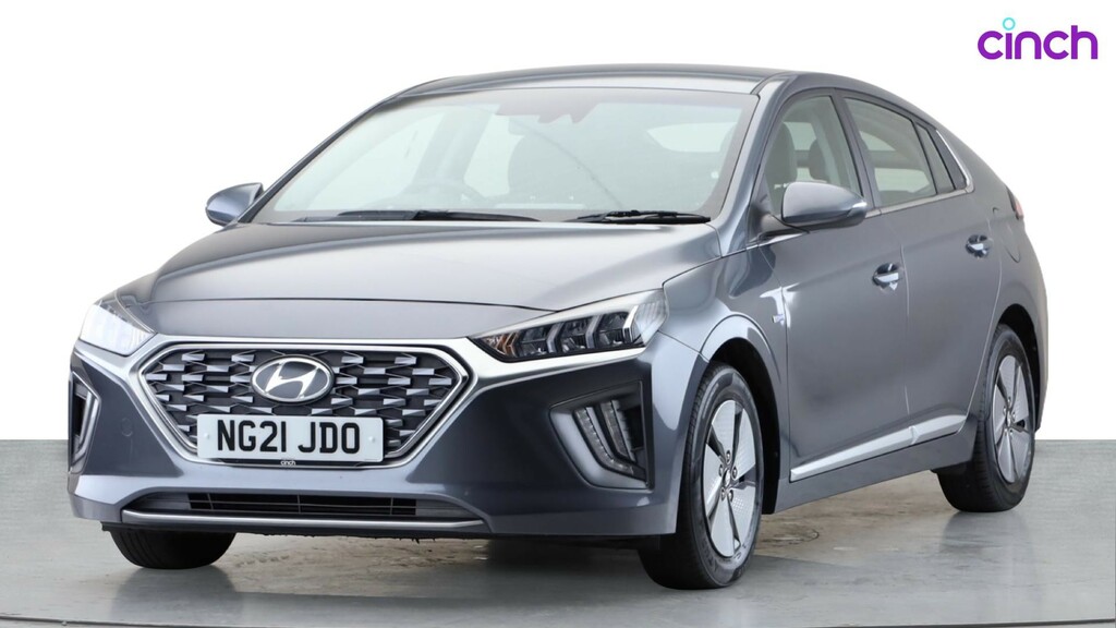 Hyundai Ioniq Premium White #8