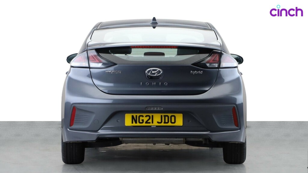 Hyundai Ioniq Premium White #5