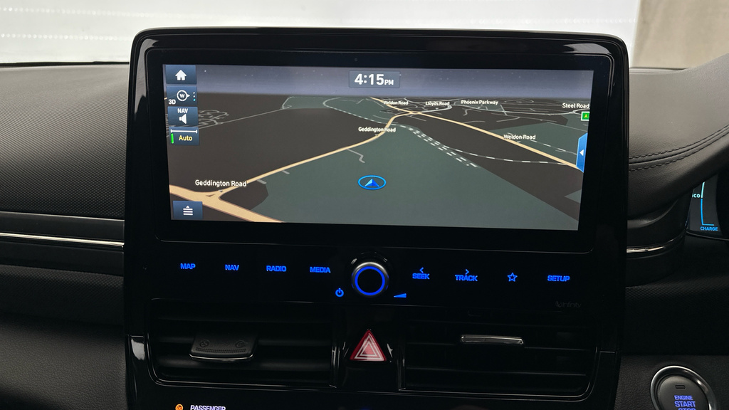 Hyundai Ioniq Premium White #15
