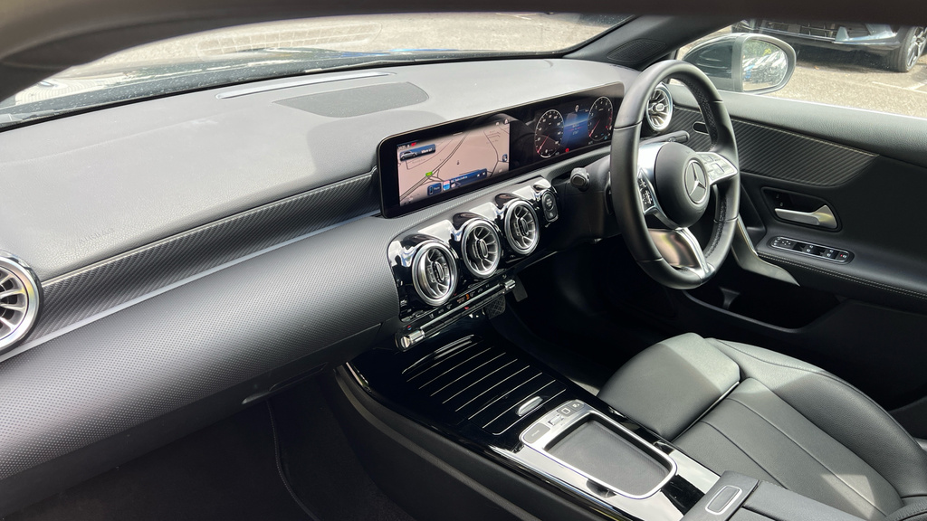 Mercedes-Benz A Class 1.3 A200h Mhev Amg Line Premium Hatchback Pe  #10