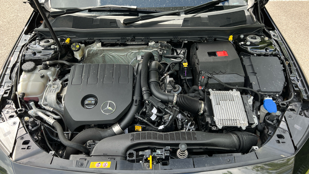 Mercedes-Benz A Class 1.3 A200h Mhev Amg Line Premium Hatchback Pe  #20