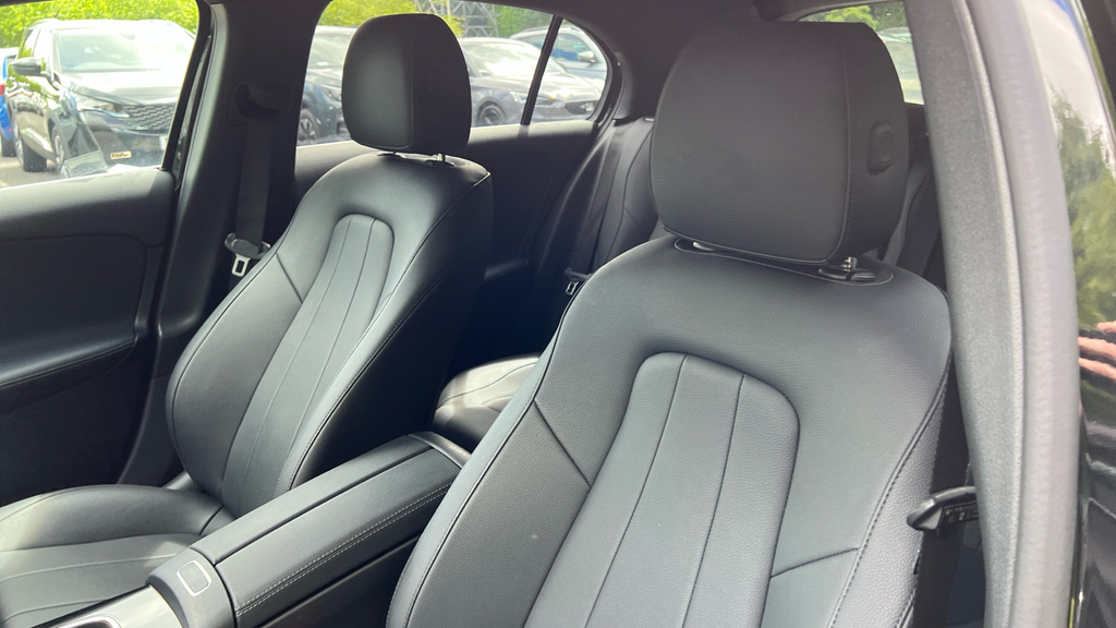 Mercedes-Benz A Class 1.3 A200h Mhev Amg Line Premium Hatchback Pe  #25