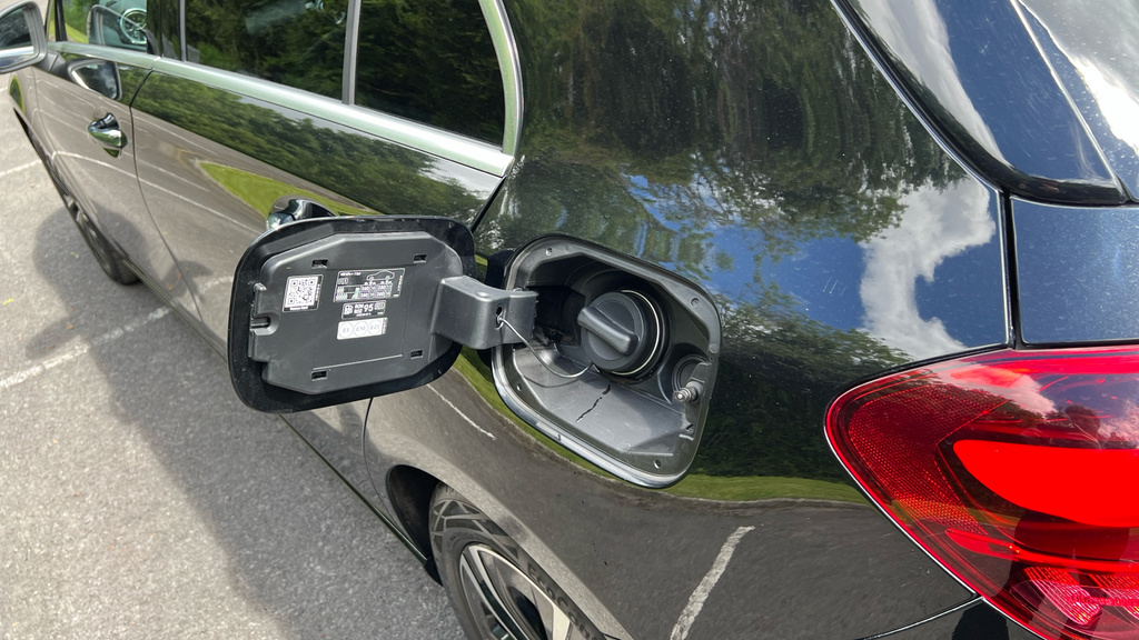 Mercedes-Benz A Class 1.3 A200h Mhev Amg Line Premium Hatchback Pe  #33