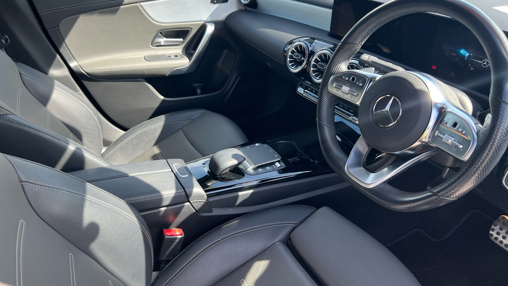 Mercedes-Benz CLA Class 1.3 Cla180 Amg Line Night Edition Premium Plus C Black #9
