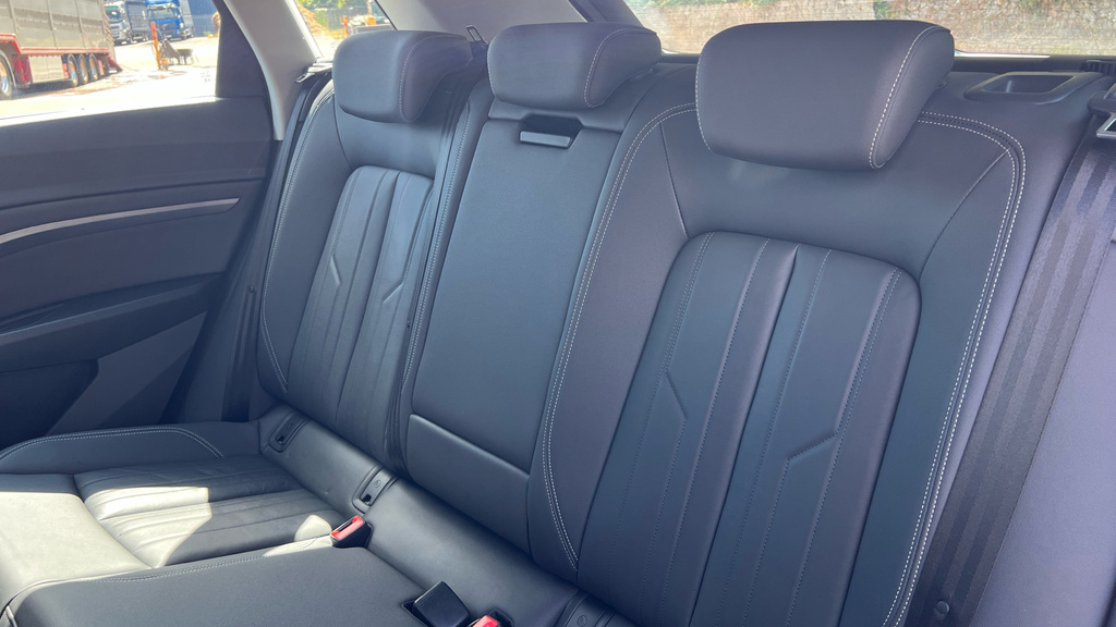 Audi Q8 e tron 250Kw 50 Quattro 95Kwh S Line 2023 Blue #14