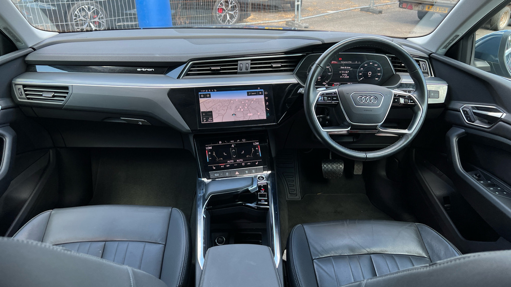 Audi Q8 e tron 250Kw 50 Quattro 95Kwh S Line 2023 Blue #11