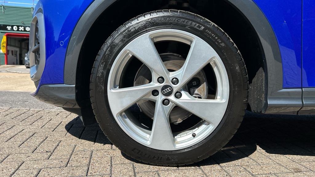 Audi Q5 2.0 Tfsi Quattro Edition 1 S Tronic Grey #21