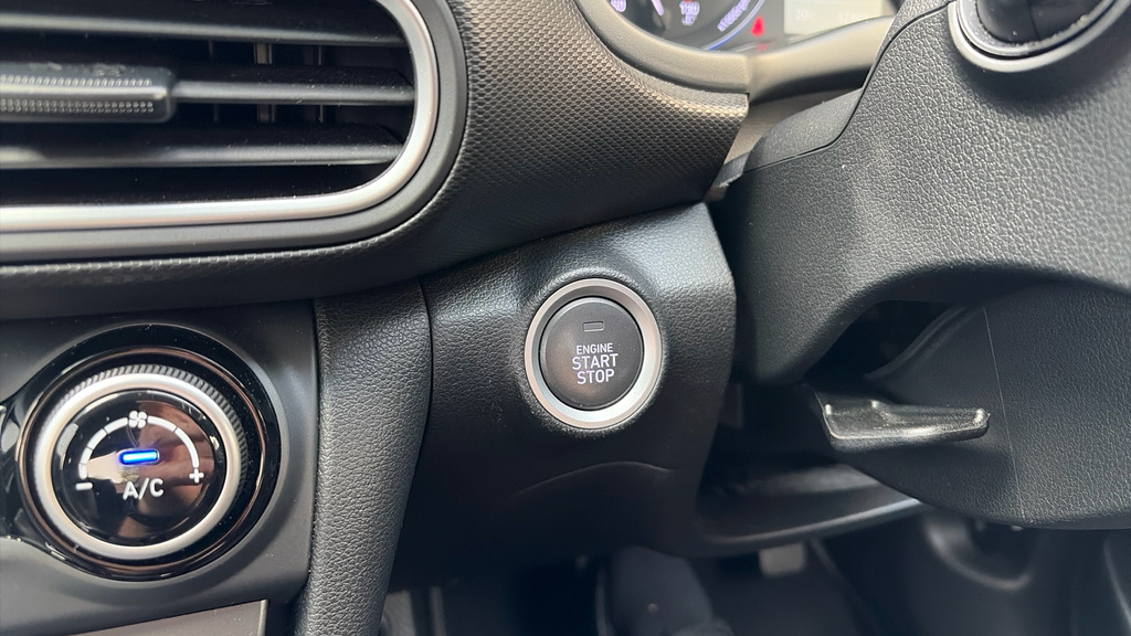 Hyundai Kona 1L Premium Black #15