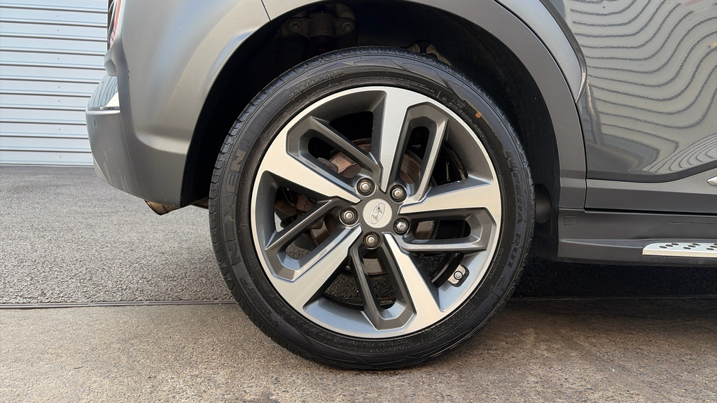 Hyundai Kona 1L Premium Black #23